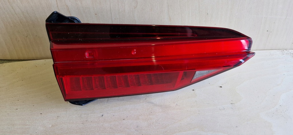 фото №1, Audi a6 c8 лампа задняя левая w крышка led 4k5945075a