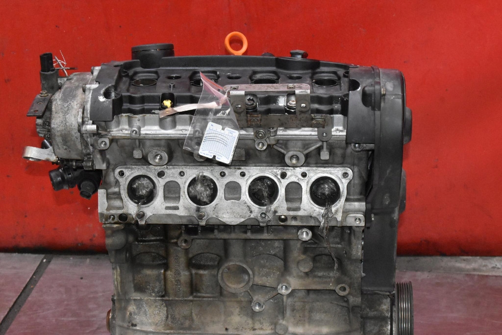 Двигун стійку  бензиновий blr seat altea 2.0 fsi 150 km 04-09 стиснення Ціна