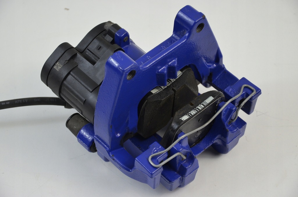 фото №15, Vw arteon r 2.0 tsi суппорты тормозные диски тормозные колодки перед задняя комплект диаметр 357mm