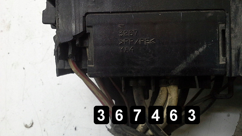 фото №7, 2004 toyota previa коробка запобіжників 2000d4d 8262228030 defect