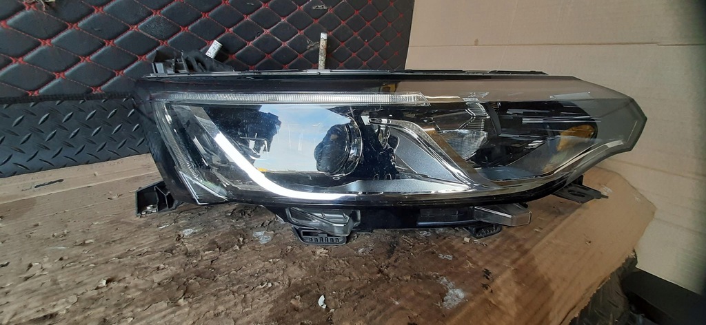 фото №3, Лампа правий перед renault talisman 260108543r