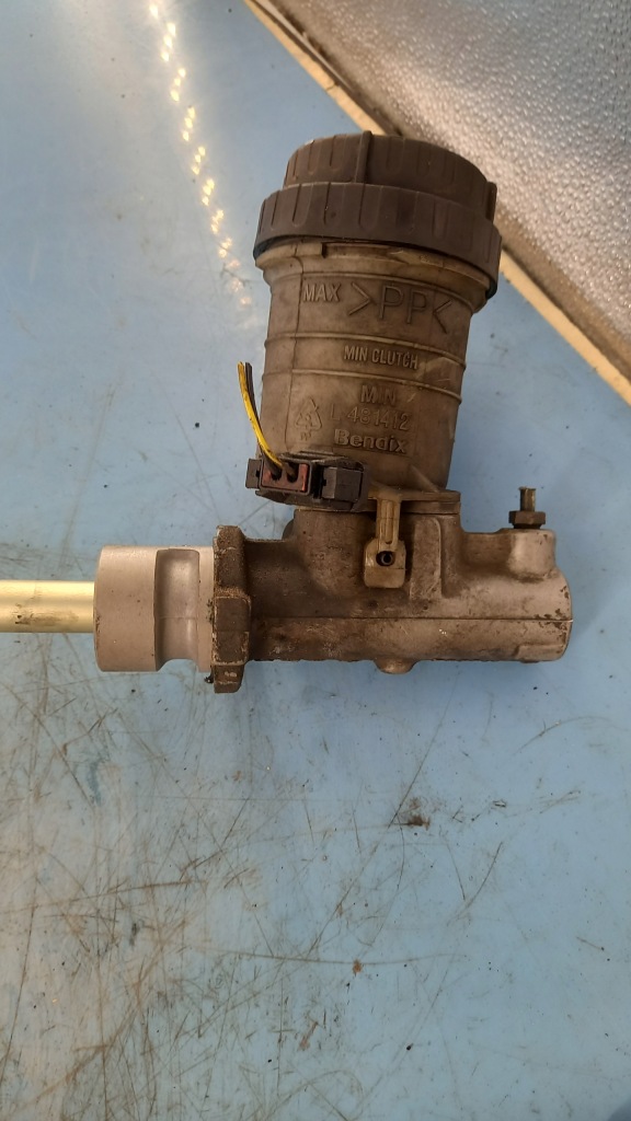 фото №1, Насос гальмівна volvo v40 02r 1.9dci kombi