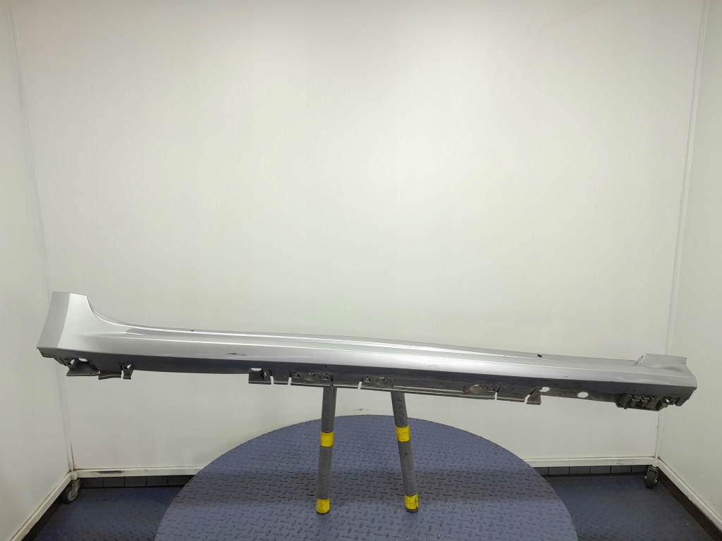 фото №1, Toyota corolla xii e21 sedan молдинг поріг поріг правий 75850-02230 1l0