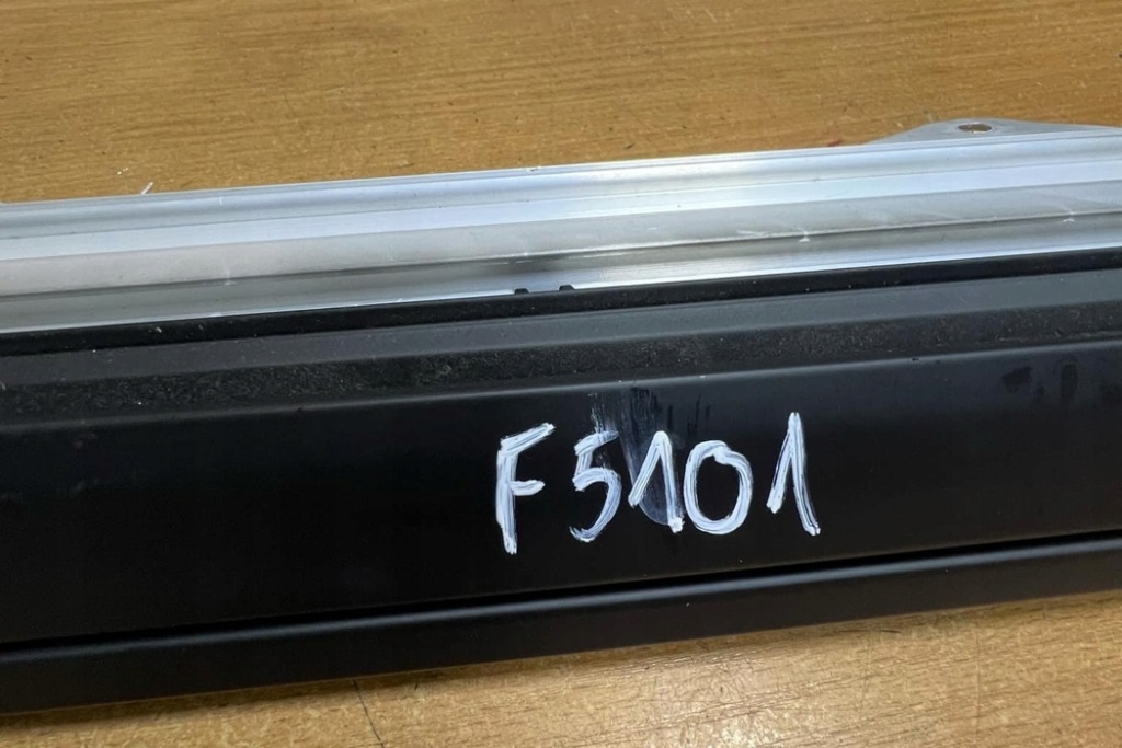 фото №9, Шторка безпеки задніх правих двері bmw 6 gran coupe f06 9902008090 дизель 2012