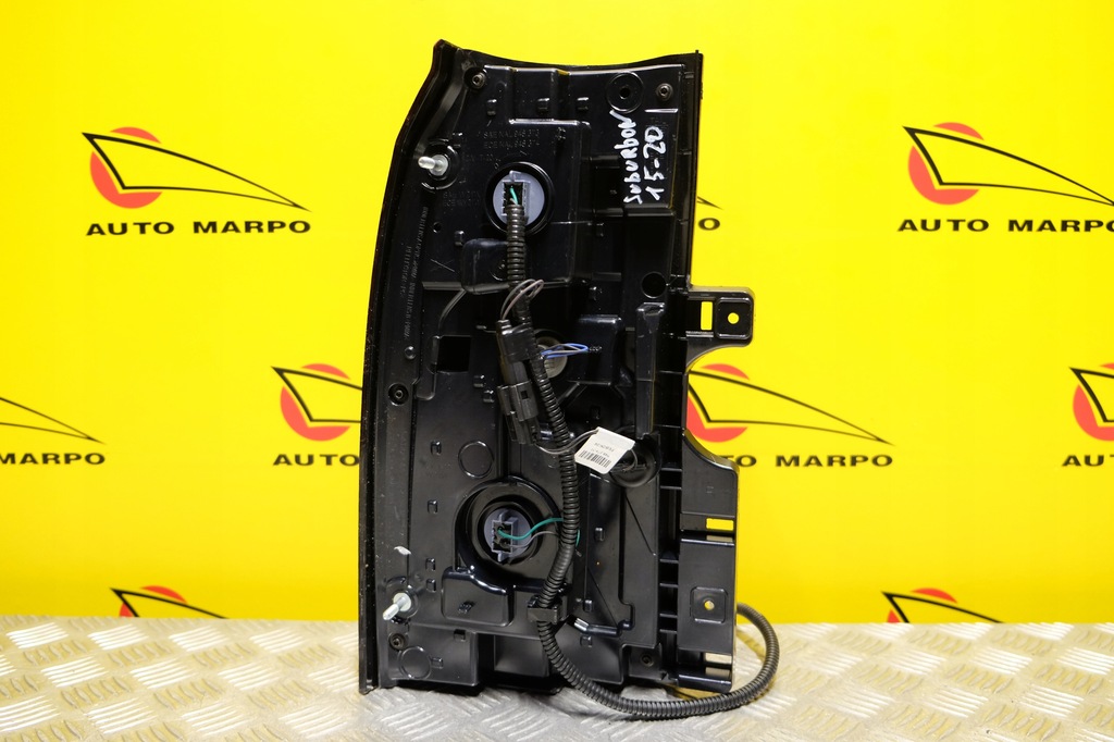 фото №12, Chevrolet suburban tahoe 2015-2020 лампа задня права usa