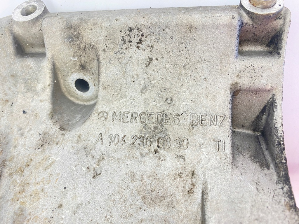 Кронштейн кронштейн компрессора mercedes w124 m104 e280 e320 1042360030 1042000870 Цена
