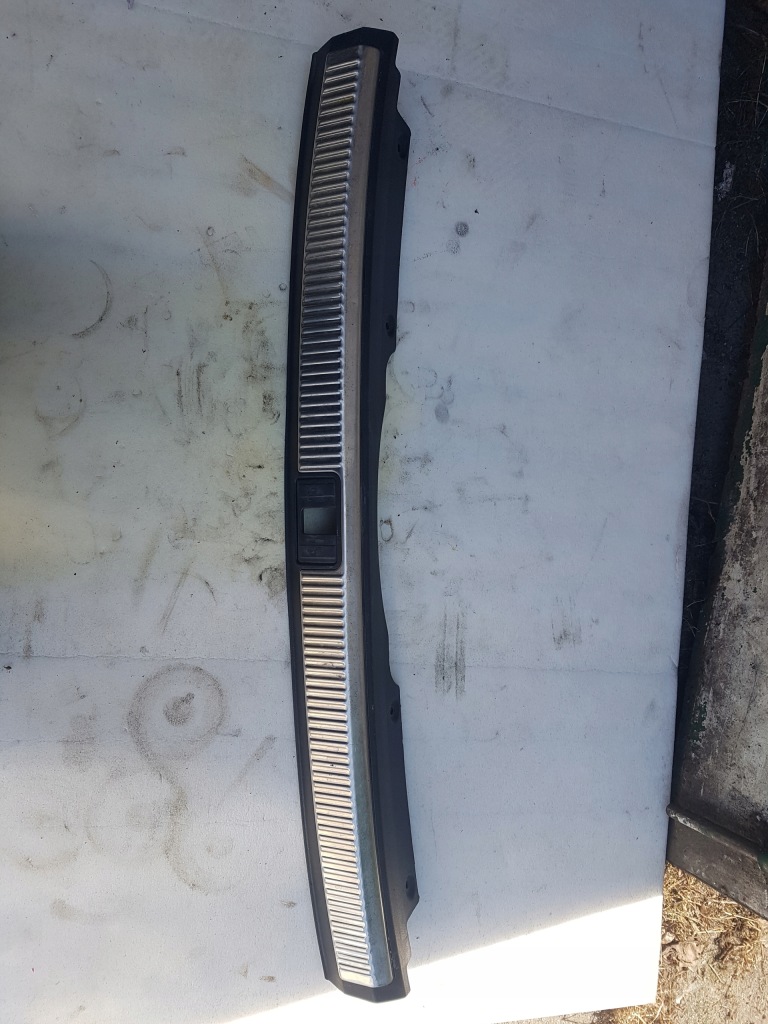 фото №1, Накладка защита поперечина audi a4 b7 kombi 8e9864483c