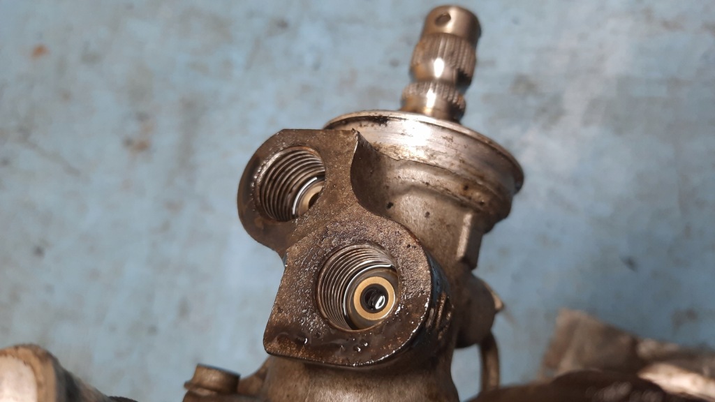 фото №12, Рейка рульова toyota avensis t25 2.0 d4d eu