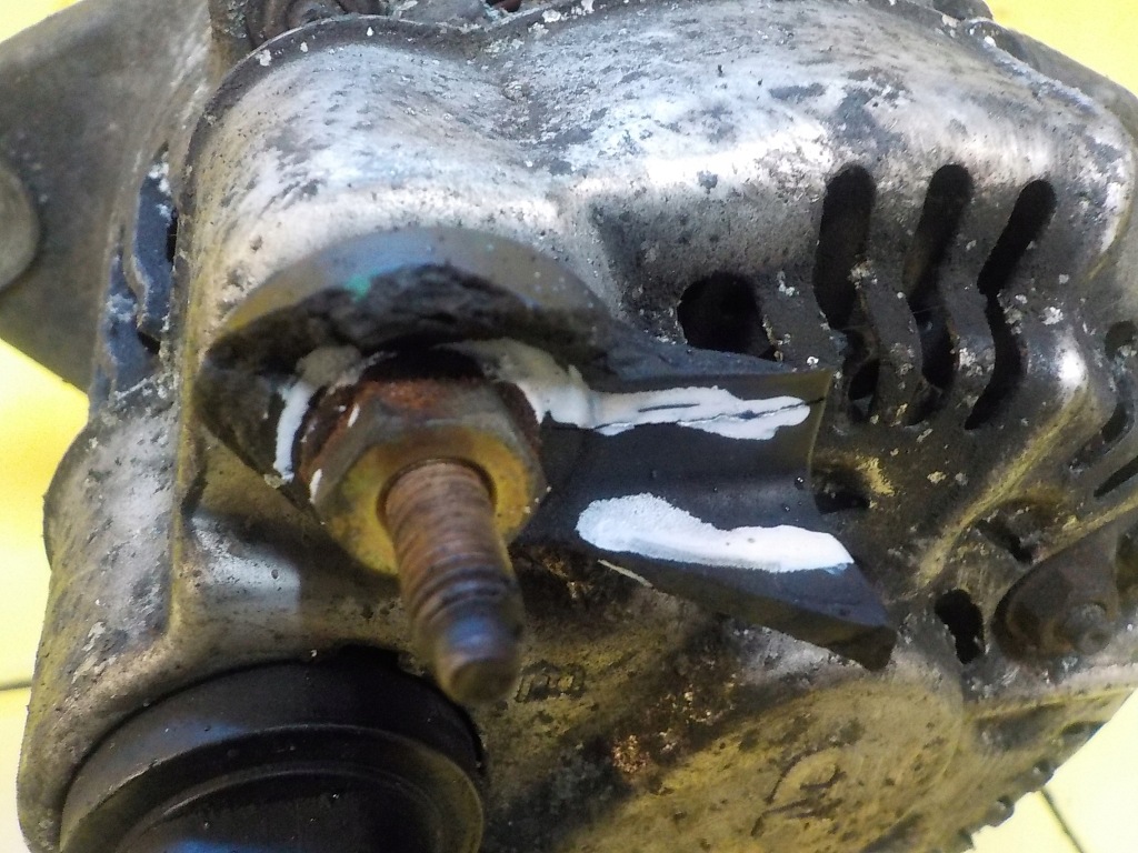 Cherokee 2.5 b 96r 122km epe генератор 56026936 121000-3490 в Украине