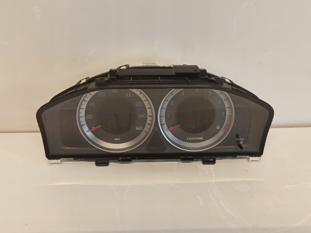 фото №1, Volvo s80 приборы счетчик mph 31343326aa rhd