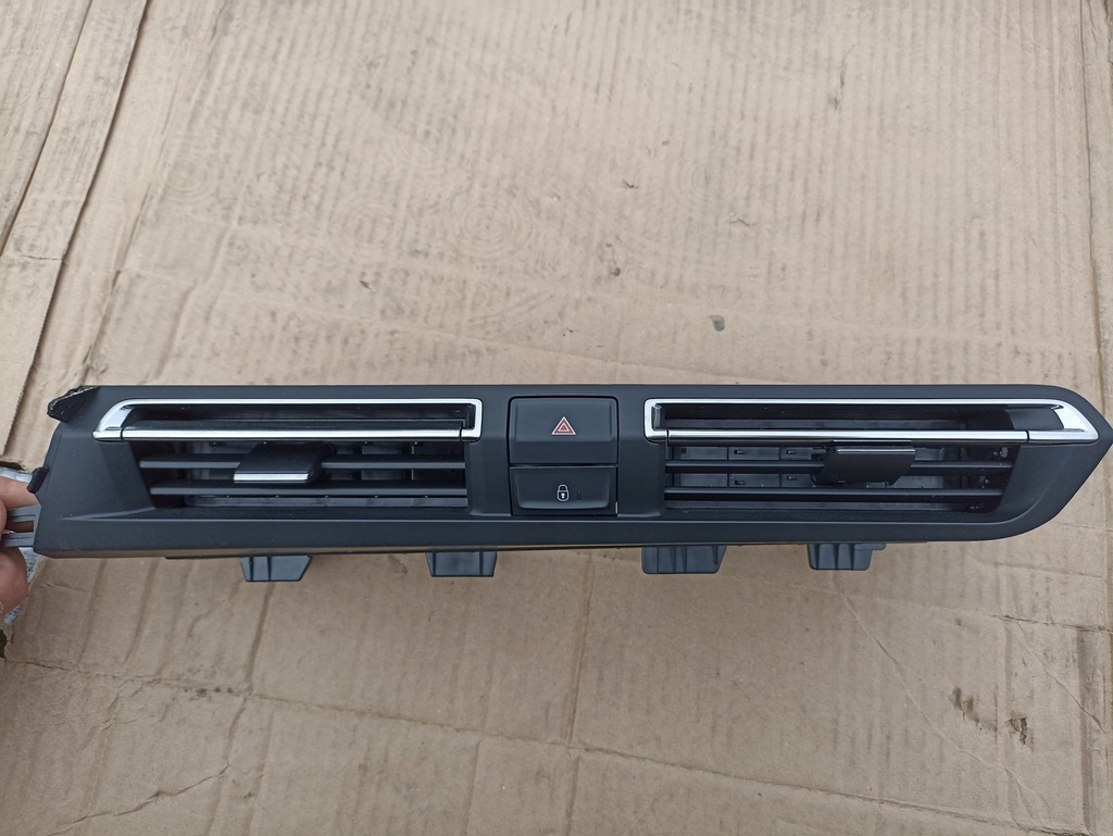 фото №1, Решётка обдув панели средняя peugeot 508 ii