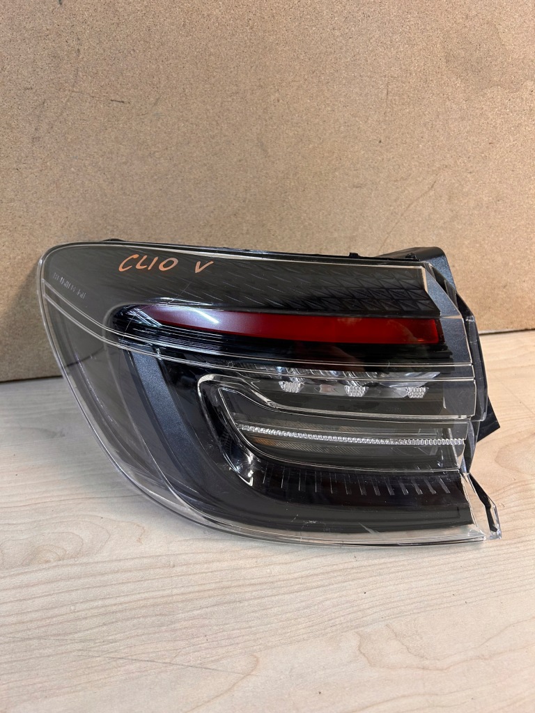 Clio v lift лампа лівий задній Київ