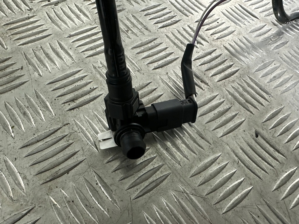 фото №5, Opel astra l 1.2 turbo датчик шланг усилитель тормозов 9810806380