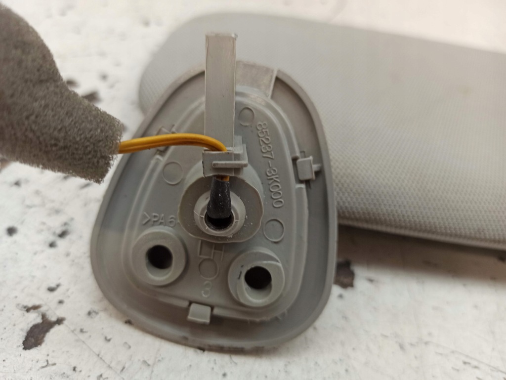 фото №11, Hyundai sonata v 2.4 защита козырёк солнцезащитная левая 852013k621qd