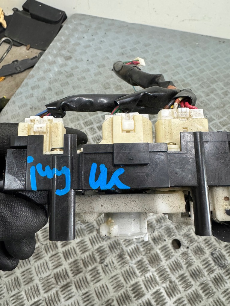 фото №8, Suzuki jimny переключатель комбинированный подрулевой переключатель переключатели uk