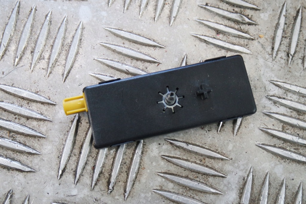 фото №1, Усилитель антенный bmw f15 x5 9270487