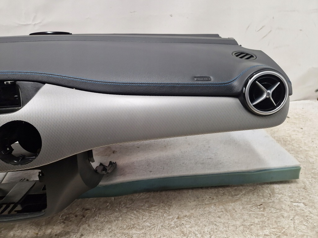 фото №5, Mercedes b klasa w246 панель приладів панель приладів консоль подушки безпеки оригінал