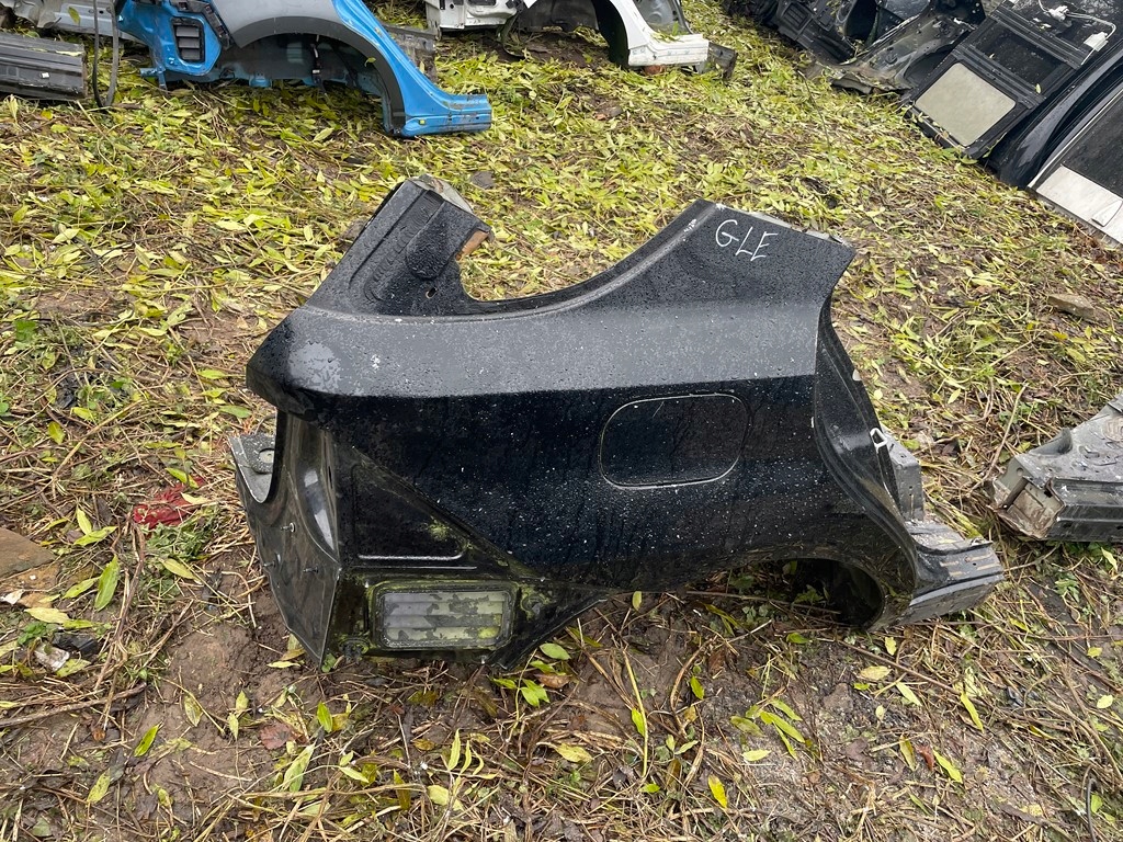 фото №1, Четверть крыло задняя задняя правая левая mercedes gle w166