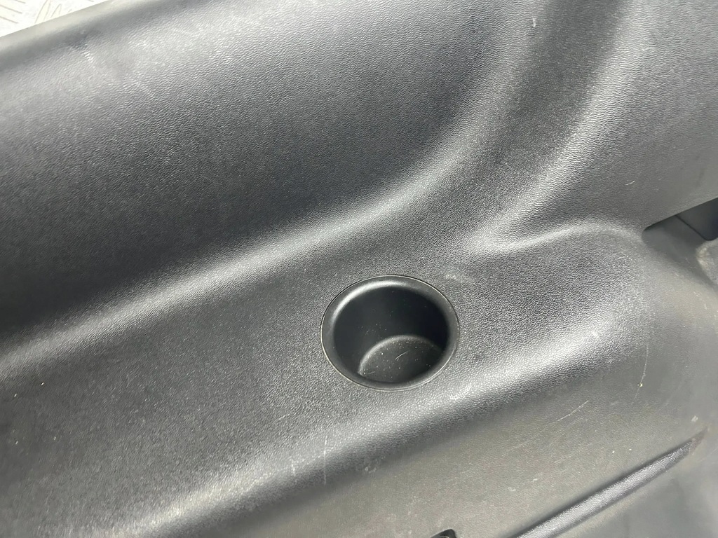 фото №5, Обшивка багажника левый зарядное устройство fiat freemont journey 7 os