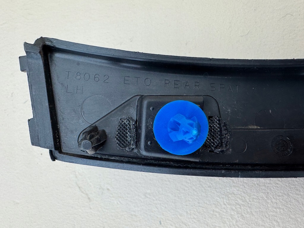 фото №11, Land rover evoque i 1 l538 11r- молдинг бампера лівий задня ліва bj3m-17d961