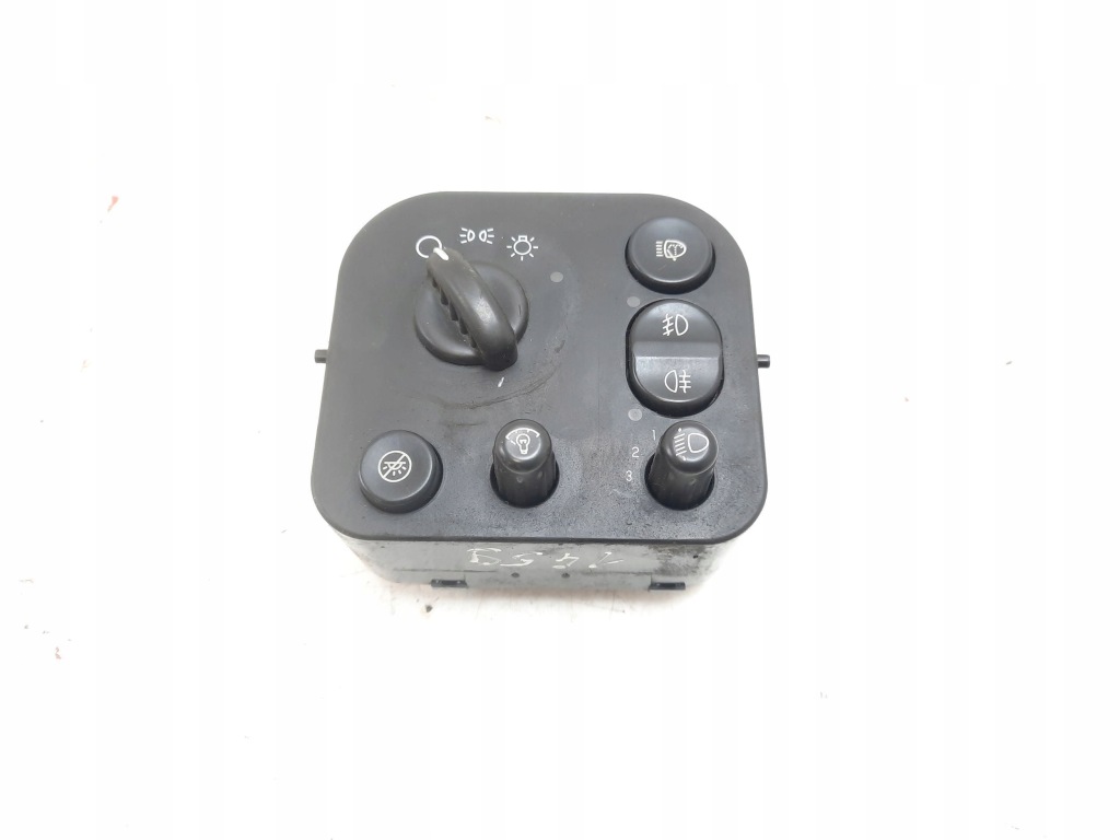 фото №1, 2002 chevrolet trailblazer выключатель света 15085699