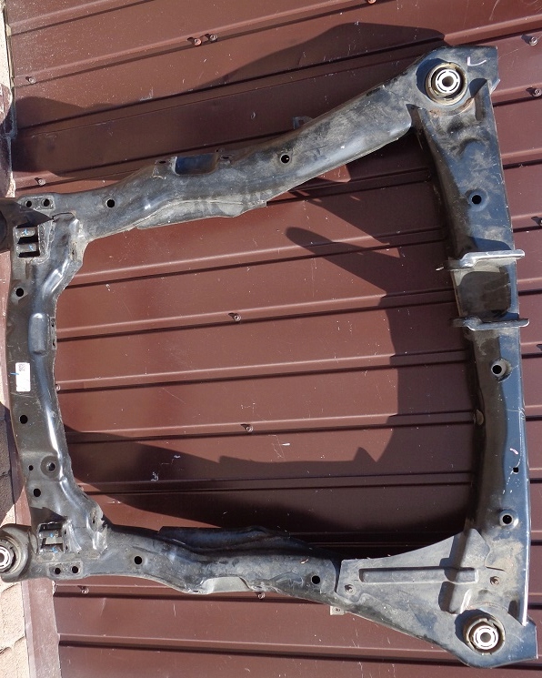 Купить Подрамник под двигатель подрамник передний cadillac xt5 84186587 .
