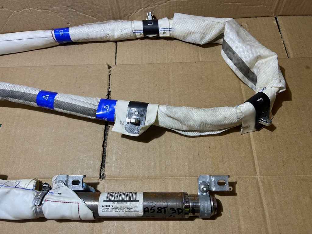 фото №8, Audi s5 a5 8t 3d coupe шторка безопасности воздушная левая 8t0880741a