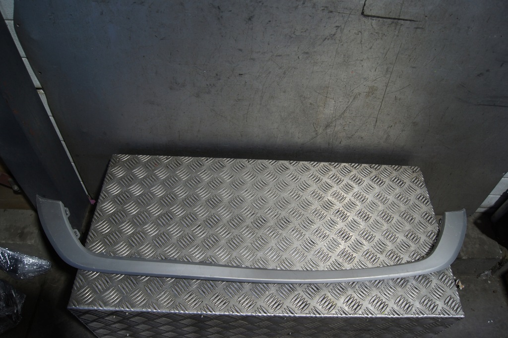 фото №1, Молдинг бампера перед vw t-roc 2ga807725