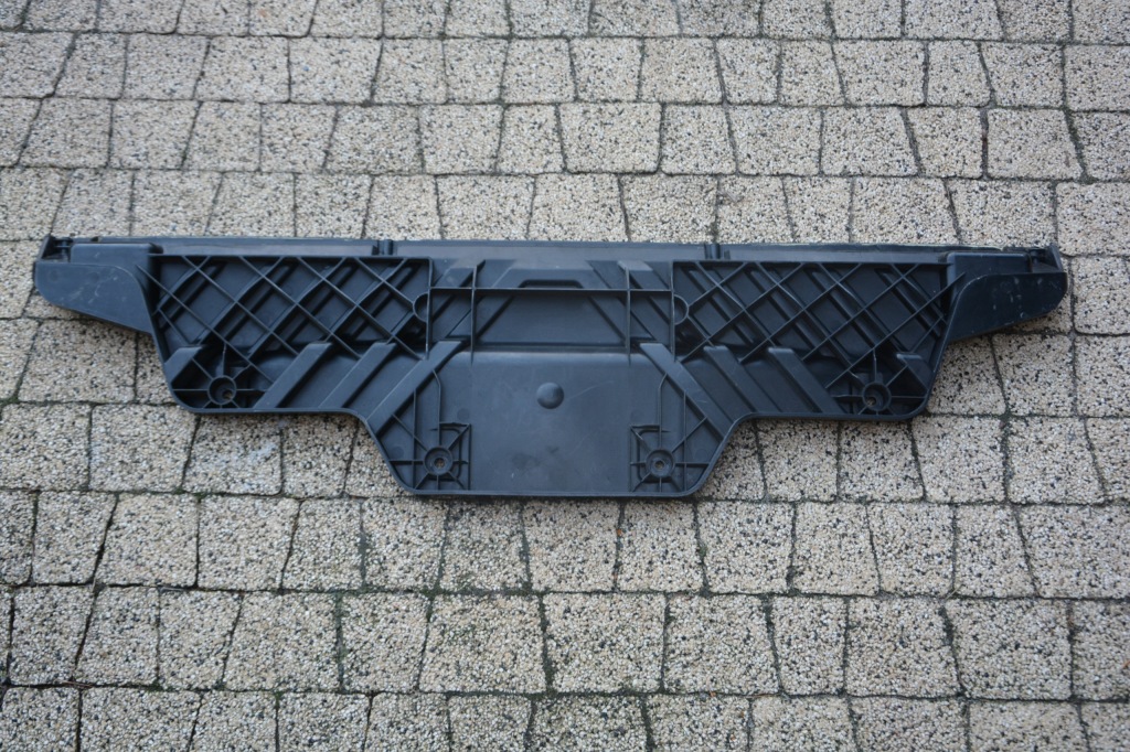 Купити Напрямна бампера заднього audi q7 4m0807329