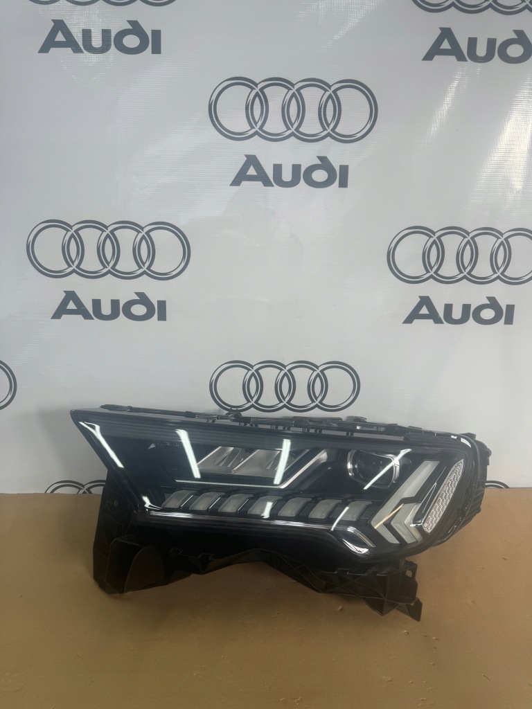 Купити Фара ліва передня audi q7 4m рестайлінг  full led matrix + кронштейн  оригінальний номер audi