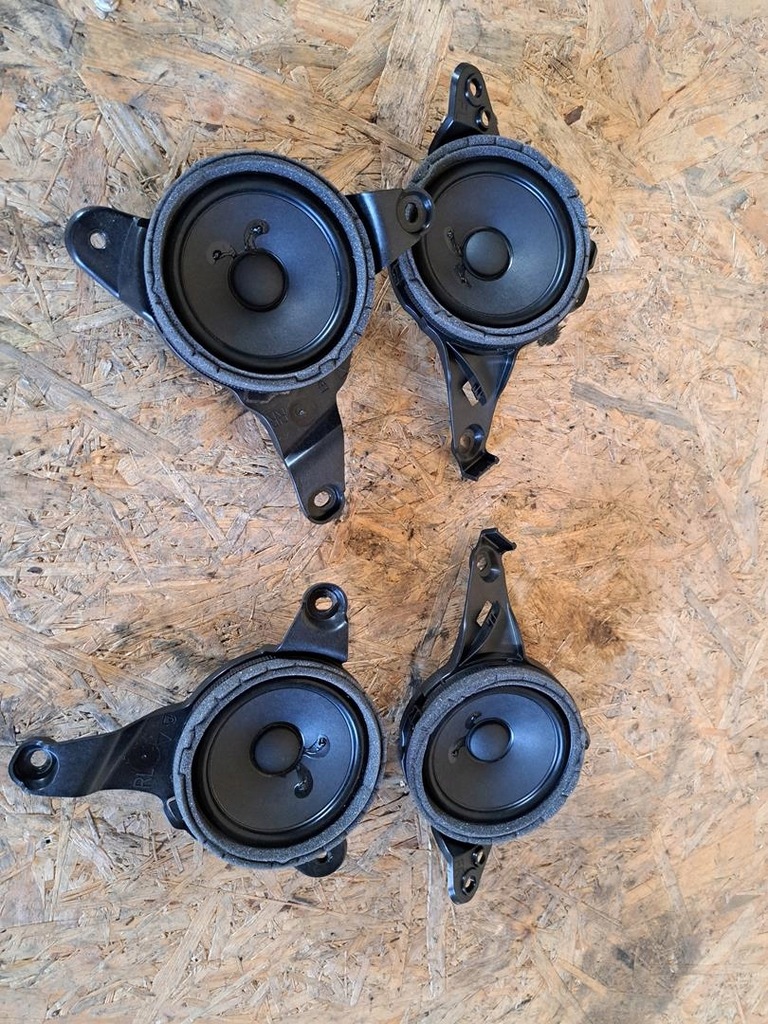 фото №1, Mercedes w206 w223 динамик динамики комплект дверь