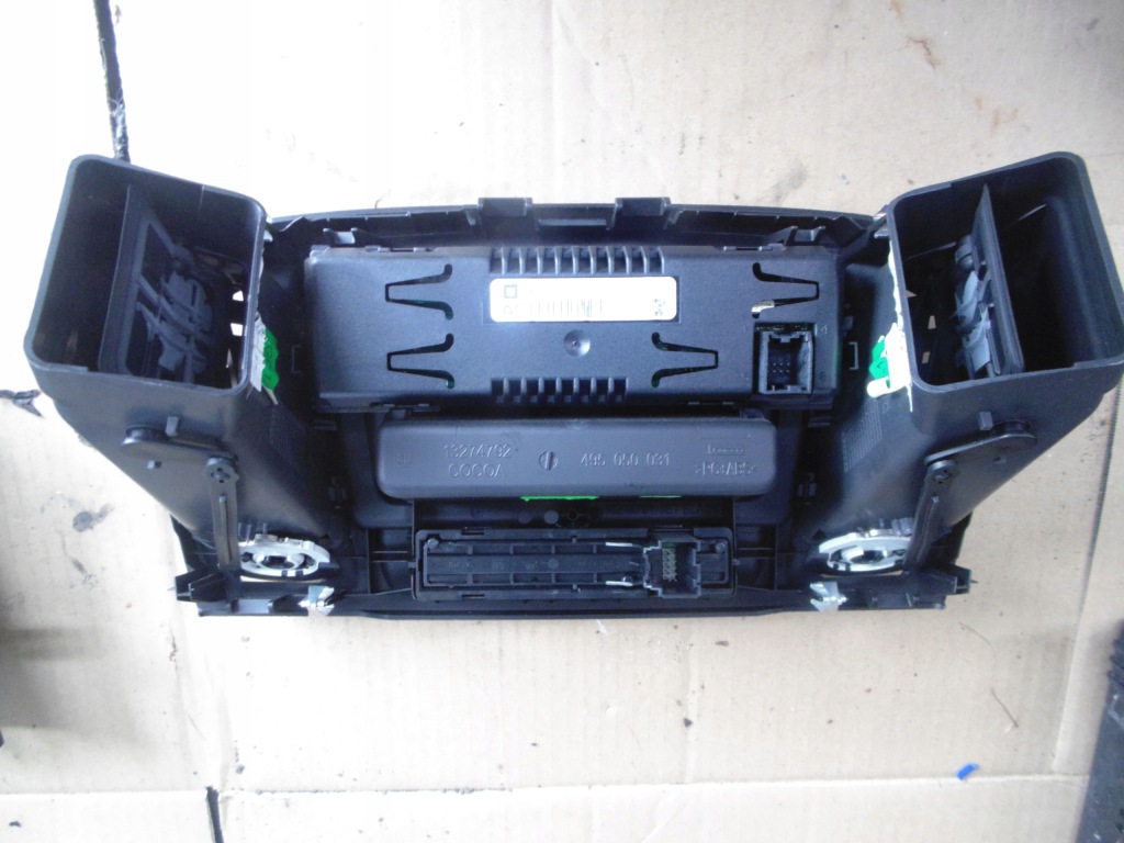 фото №3, Панель обдув 13274792 opel insignia hb