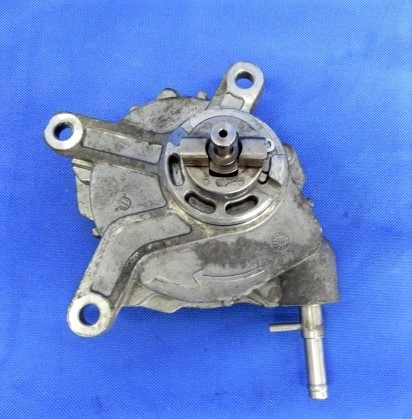 фото №1, Насос вакуум toyota rav4 2.2 d-cat