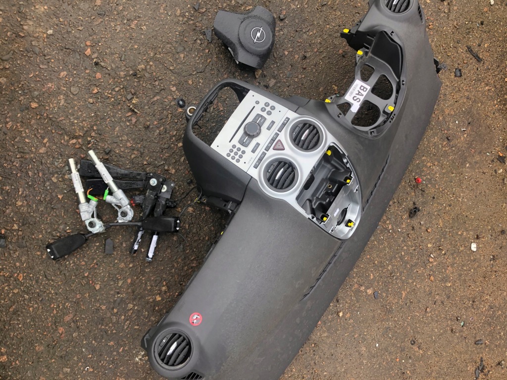 фото №2, Corsa d консоль подушки безопасности подушка безопасности натяжители оригинал