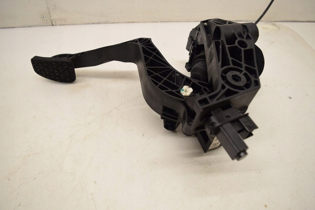 фото №1, Ford ka+ ka plus 1.2 педаль зчеплення e3b17b633ae