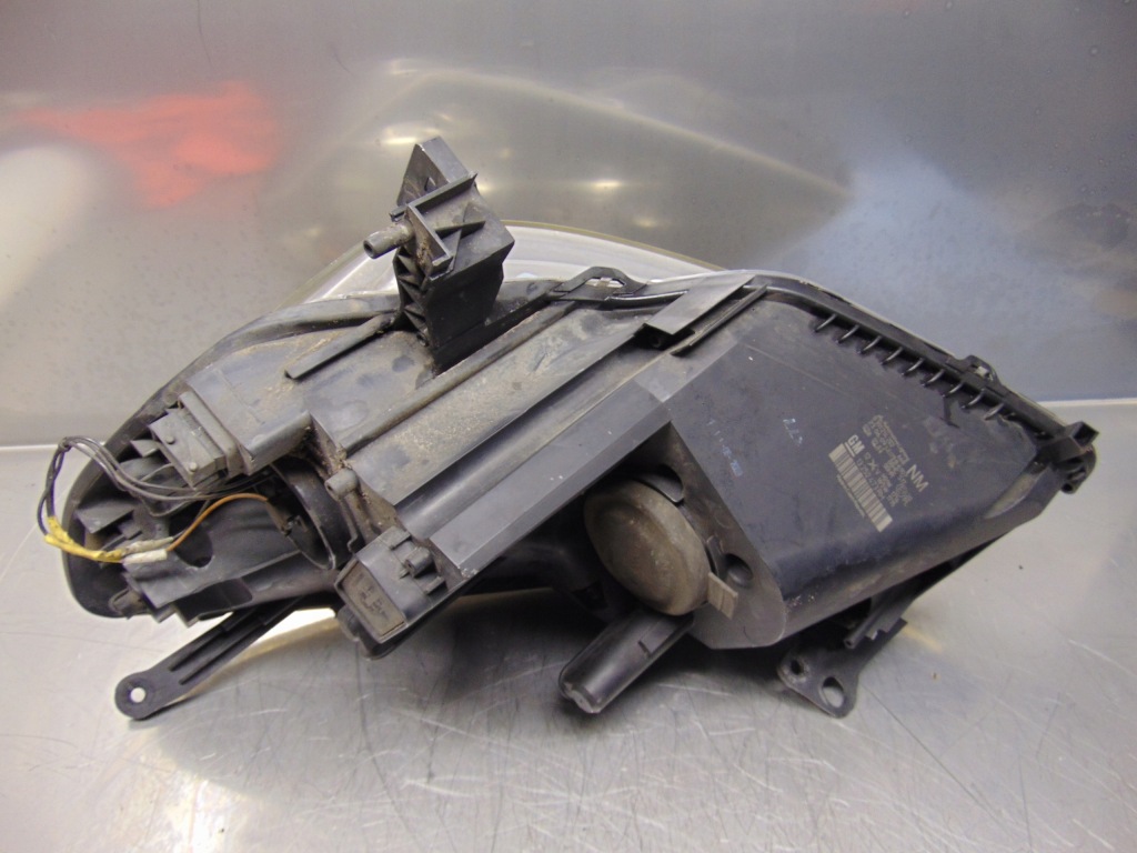 Фара правий перед передня opel zafira 2 b європа в Україні