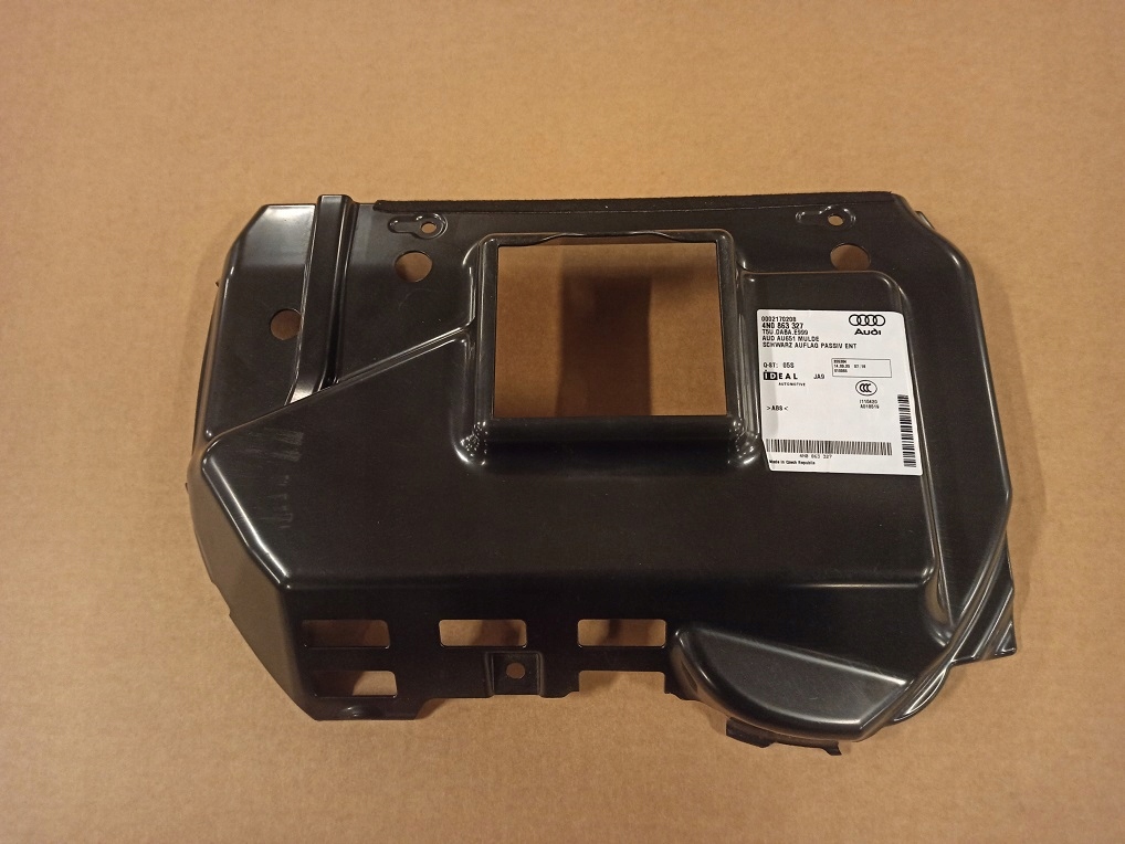 фото №1, Audi a8 d5 основание аккумулятор 4n0863327