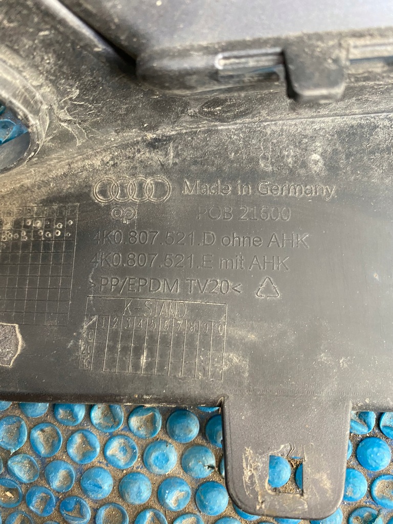 фото №16, Audi оригінальний номер 4k0807521d спойлер бампера