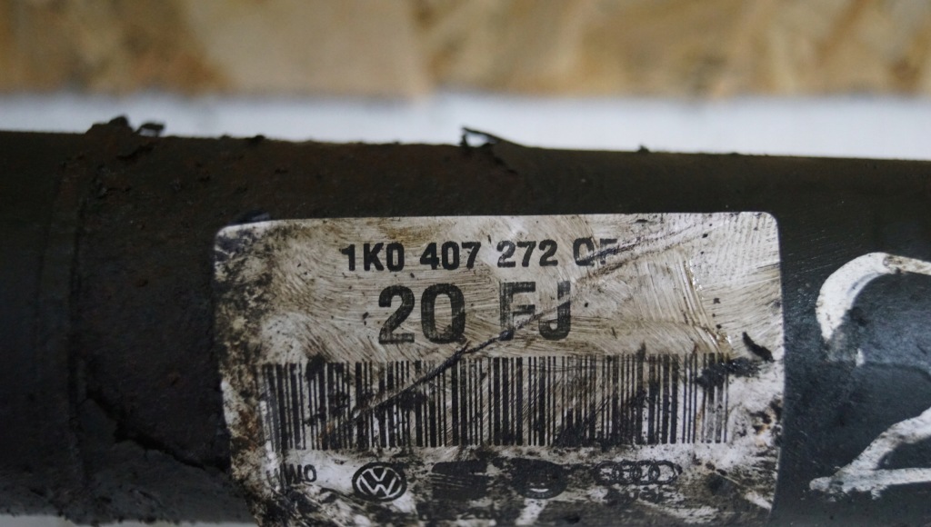 Приводной вал правый  перед vw 1k0407272qf Киев