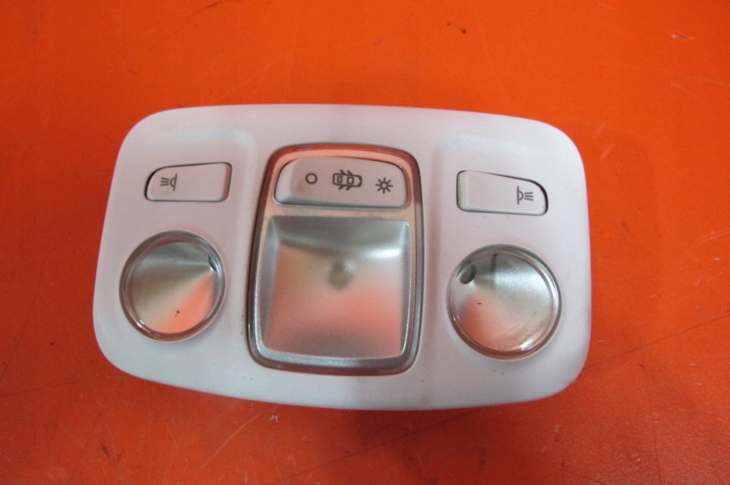 фото №1, Peugeot 308 ii 2 t9 13- лампа потолочный освещение салона 96781444pr