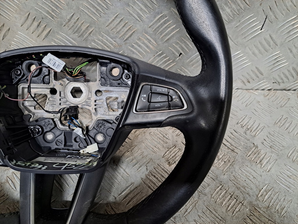 фото №6, Ford focus mk3 lift повітропровід багатофункціональний круїз-контроль підігрів