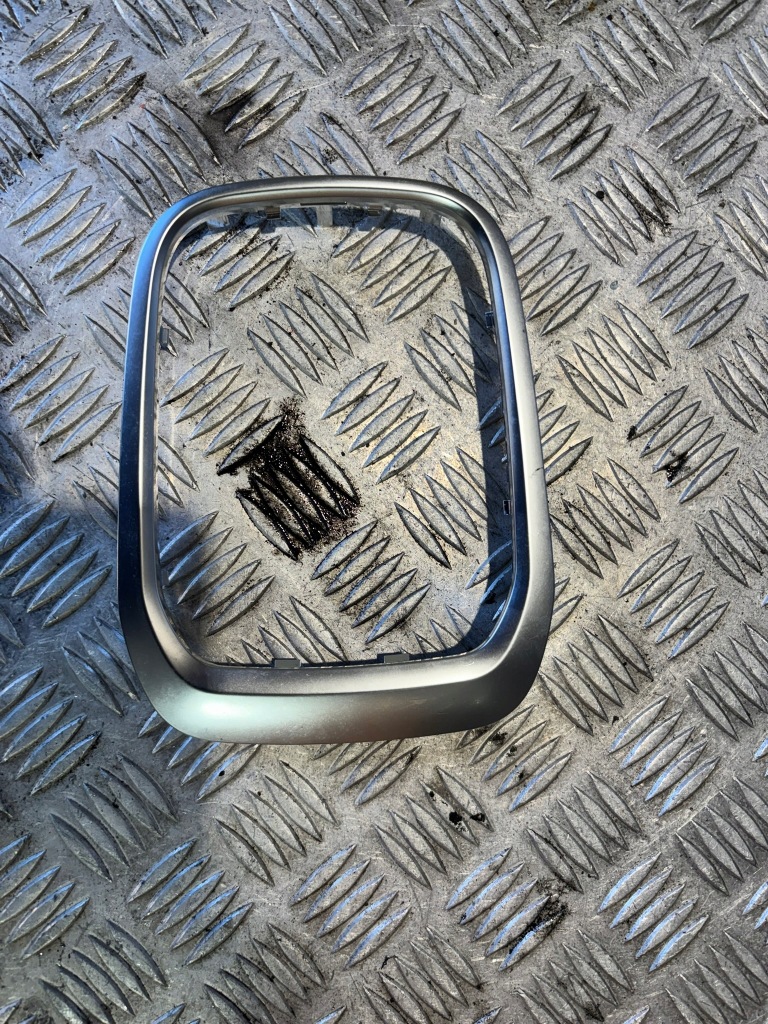 фото №1, Dekor рамка выборщик хром renault megane iv 969131129r