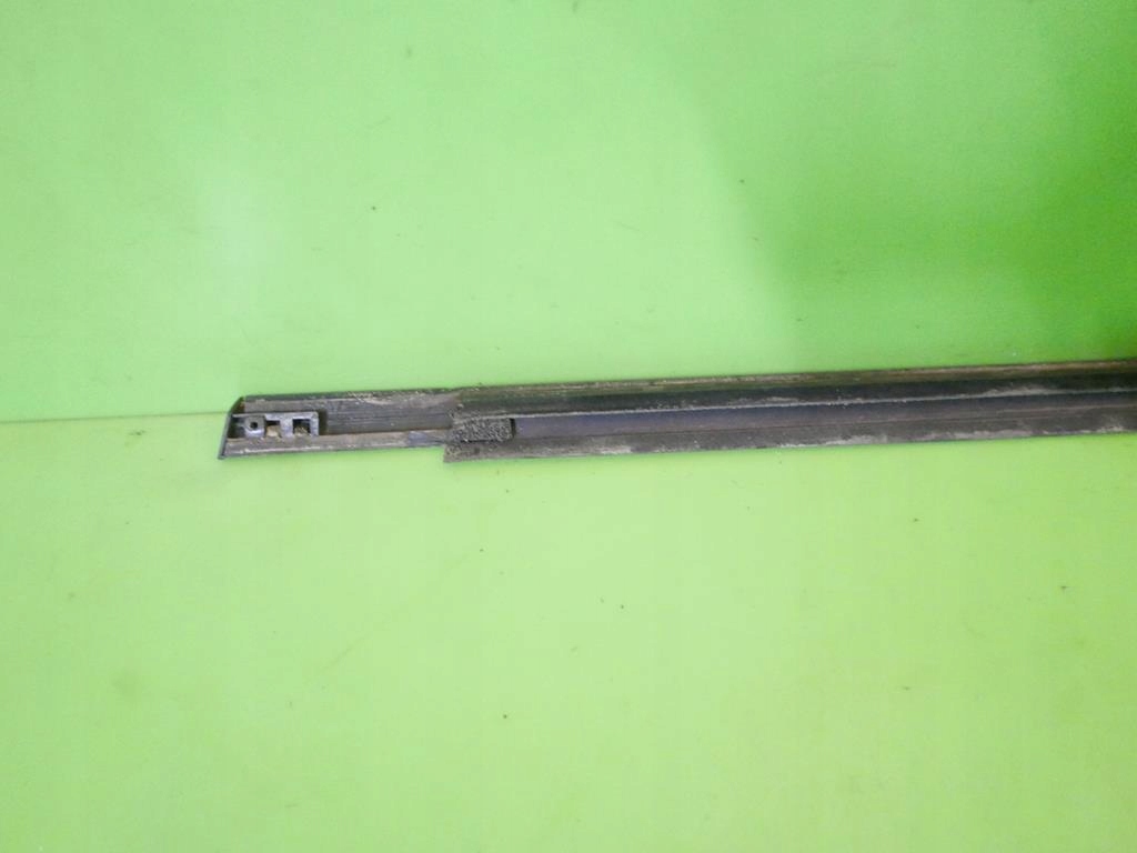 фото №9, Молдинг ущільнювач права перед chevrolet spark iii m300 09-13