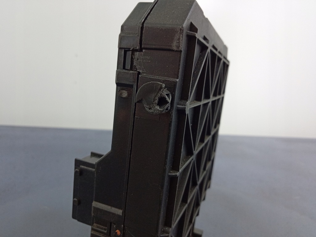 фото №4, Peugeot 407 коробка модуль bsi s120104500l