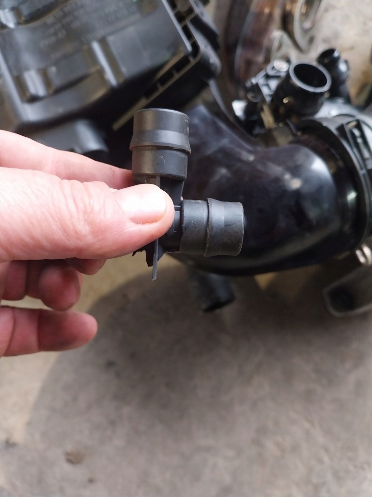 фото №4, Mercedes w205 2.0 cgi корпус фільтра повітря труба 264920 комплект шланг