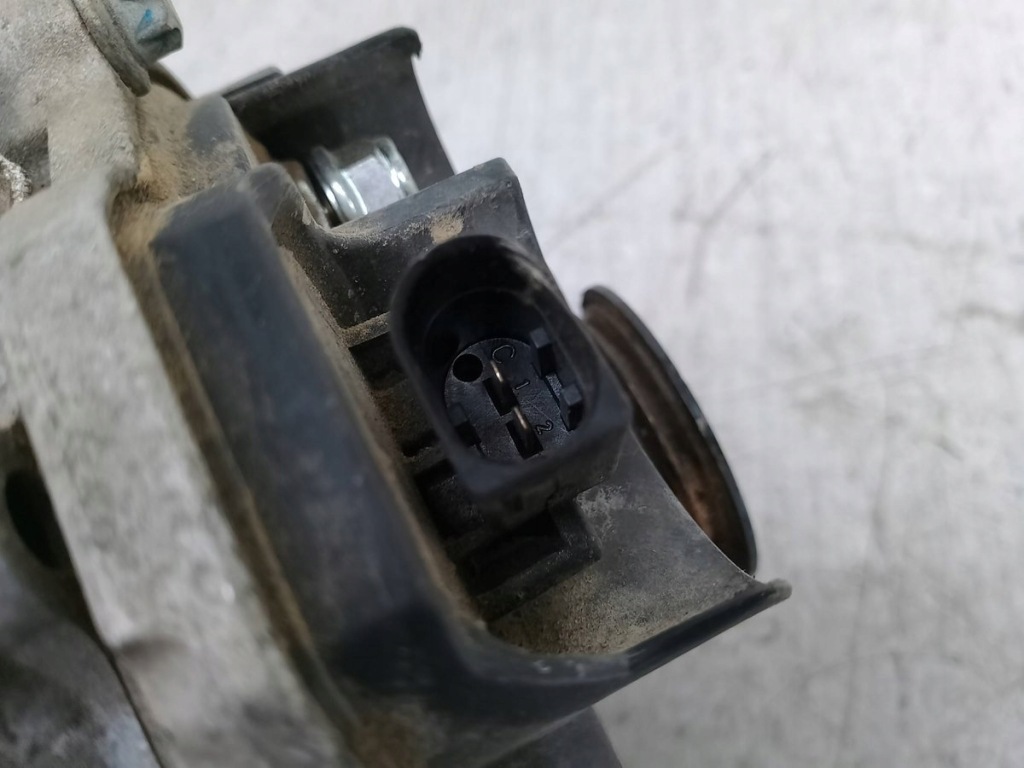 фото №8, Генератор водяной mercedes-benz klasa s w 220 a2751500050 a2751540003 5.5