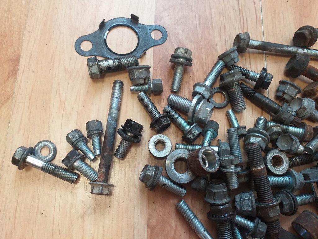 фото №4, Toyota avensis t25 болти