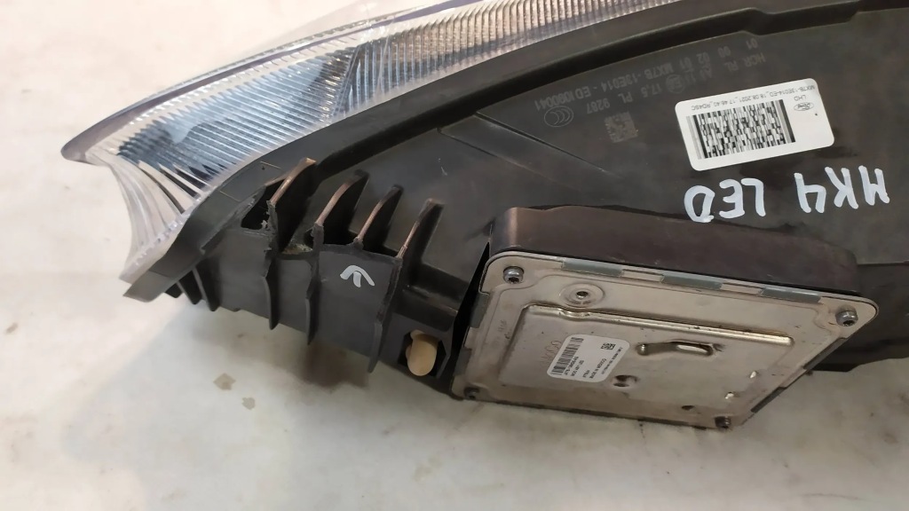 Фара праві перед ford focus mk4 led Оригінал