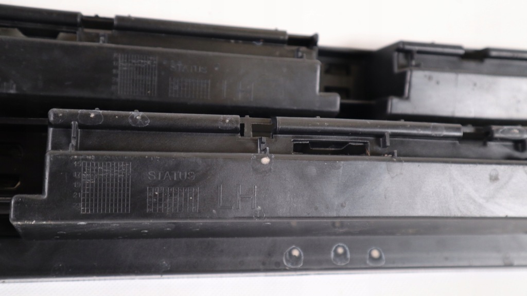 фото №6, Volvo v90 кронштейн накладки порога левая 31386129, 31386131