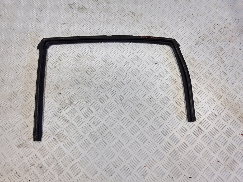 фото №1, Nissan note ii e12 прокладка дверь стекло задняя левый